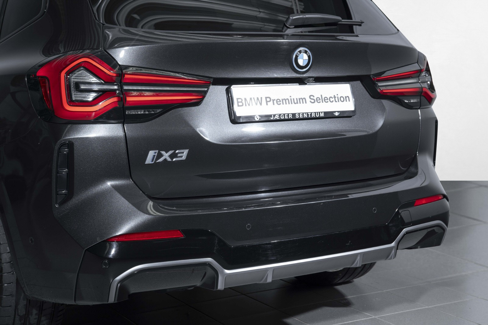 BMW iX3