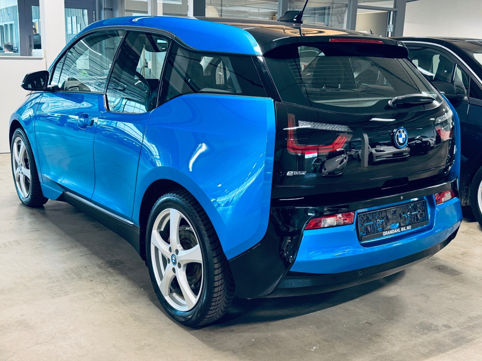 BMW i3