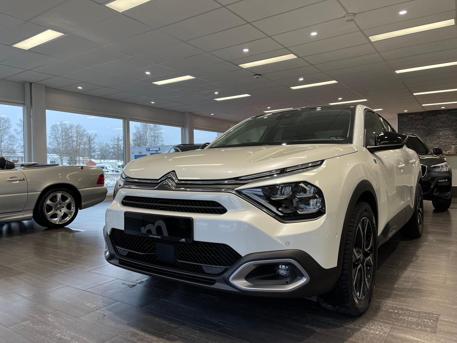 Citroen E-C4 X