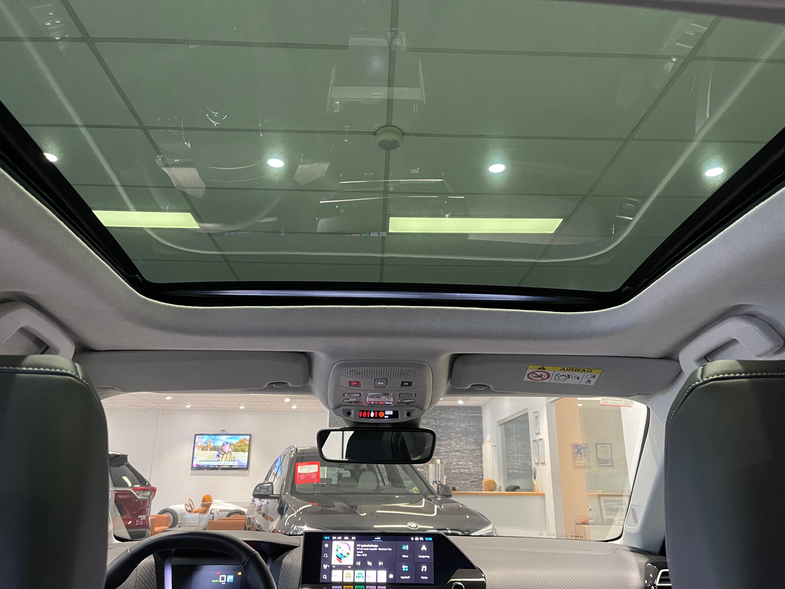 Citroen E-C4 X