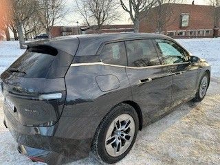 BMW iX xDrive 40