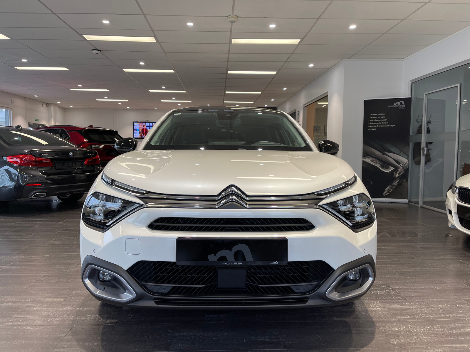 Citroen E-C4 X