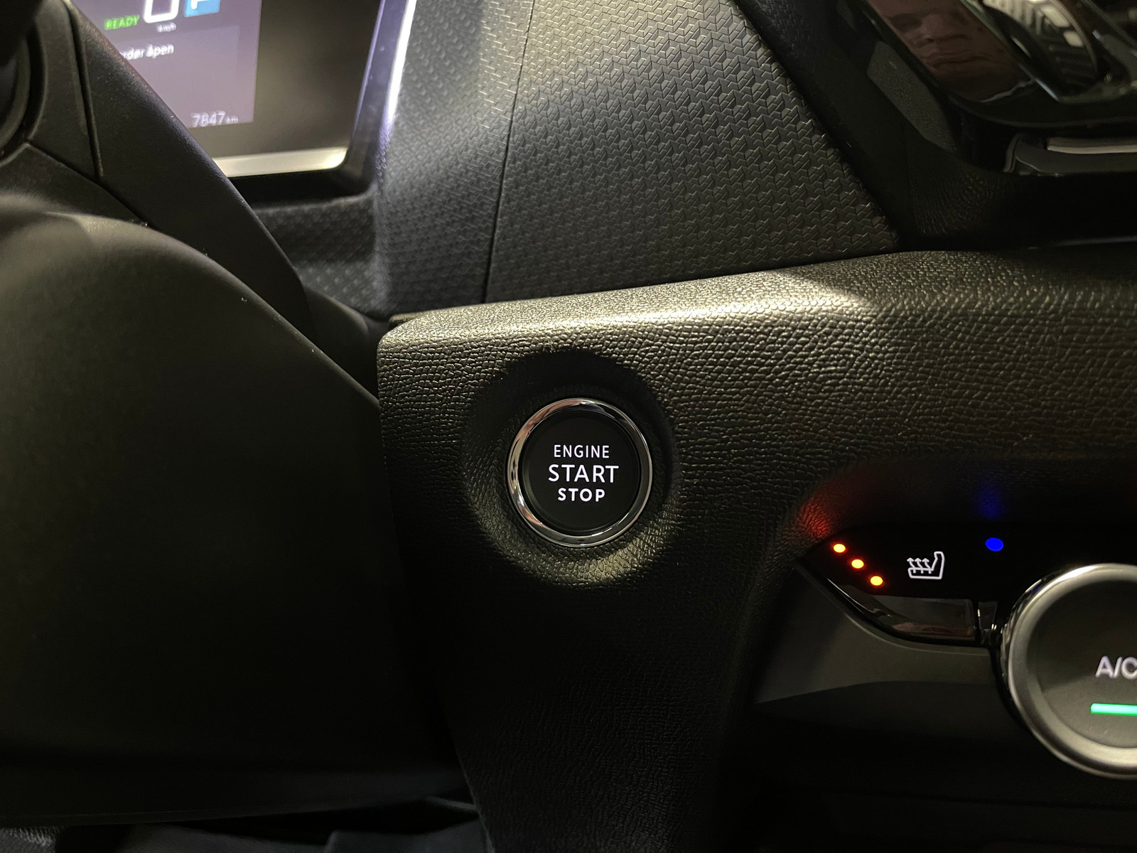 Citroen E-C4 X