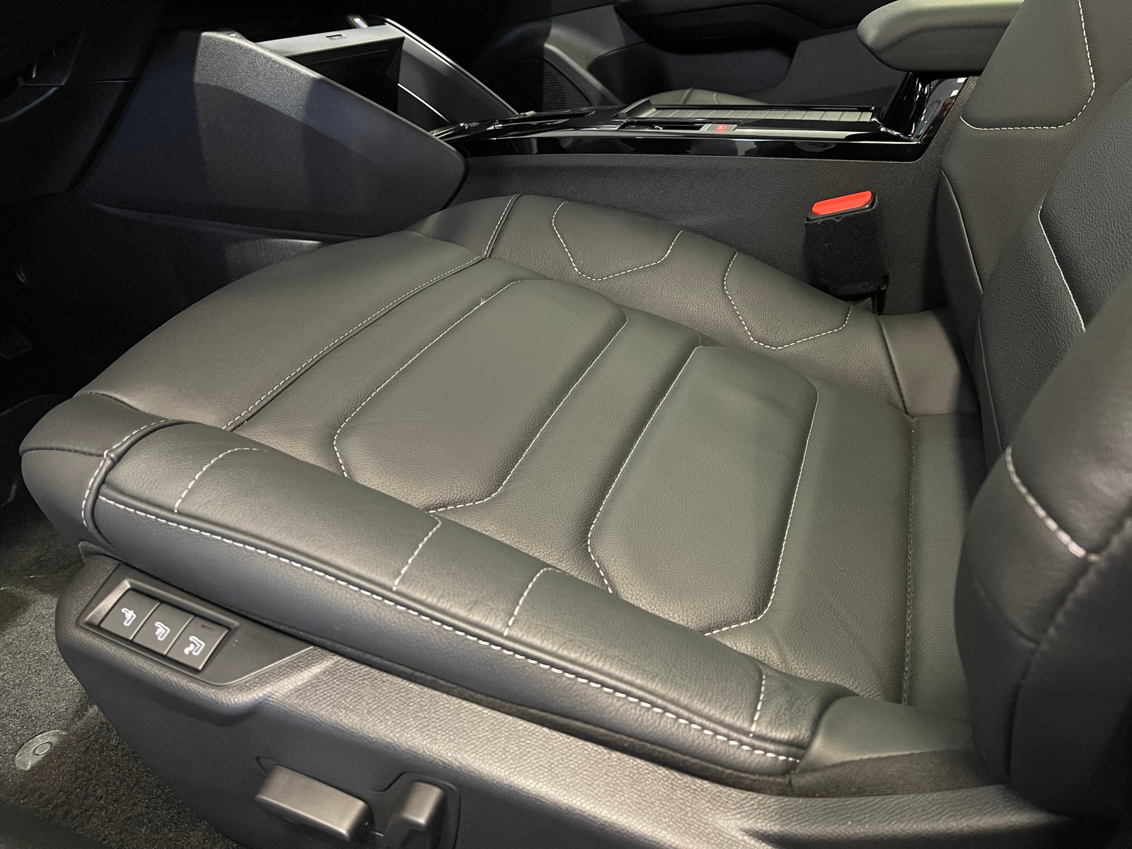 Citroen E-C4 X