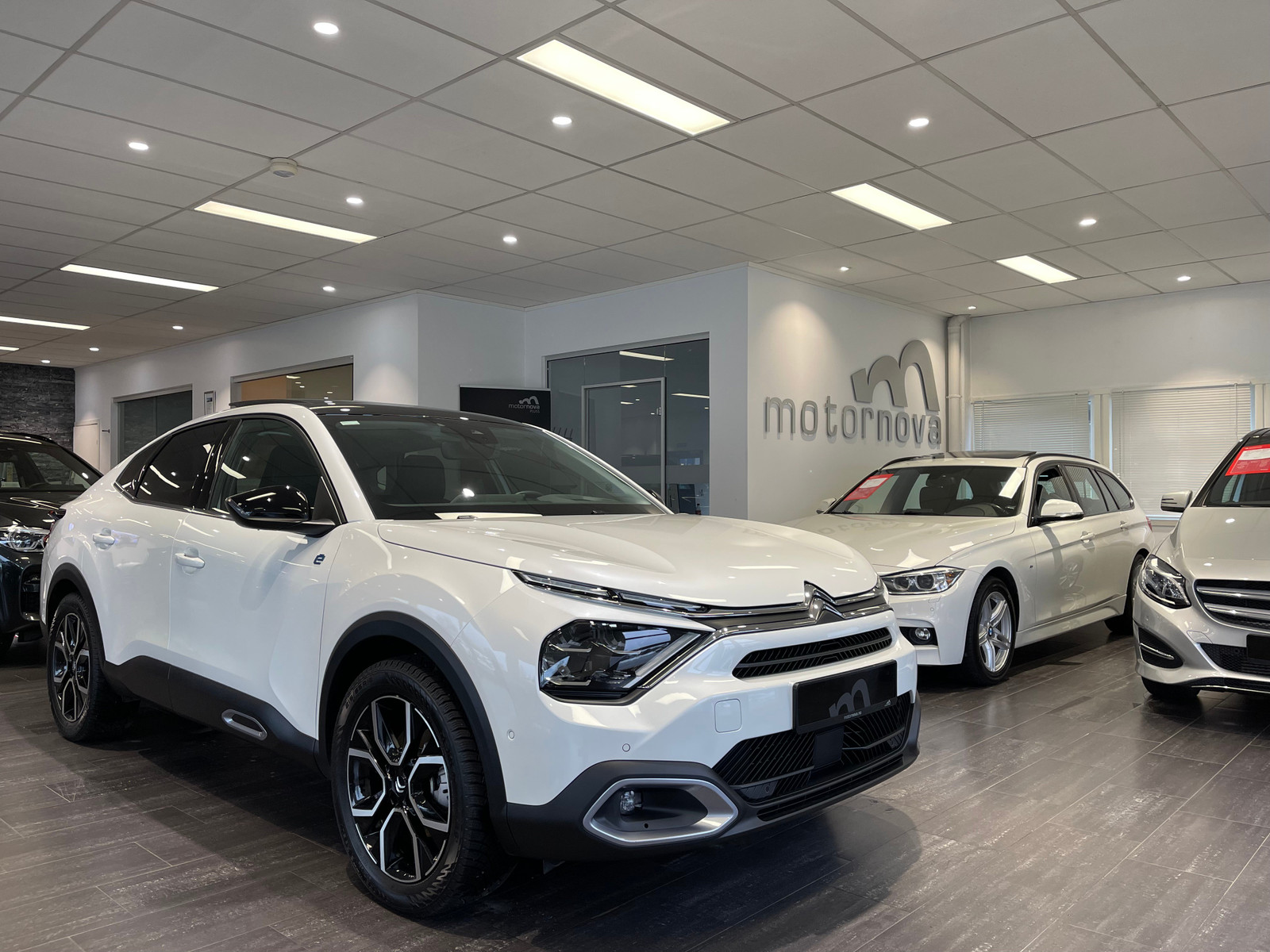 Citroen E-C4 X