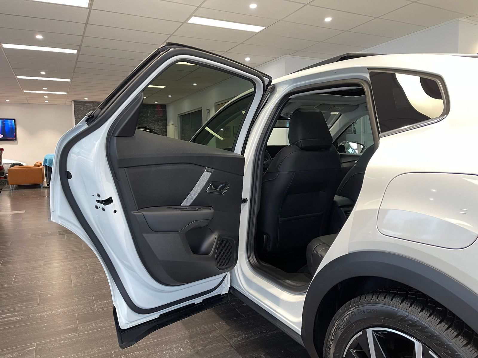 Citroen E-C4 X