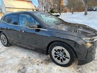 BMW iX xDrive 40