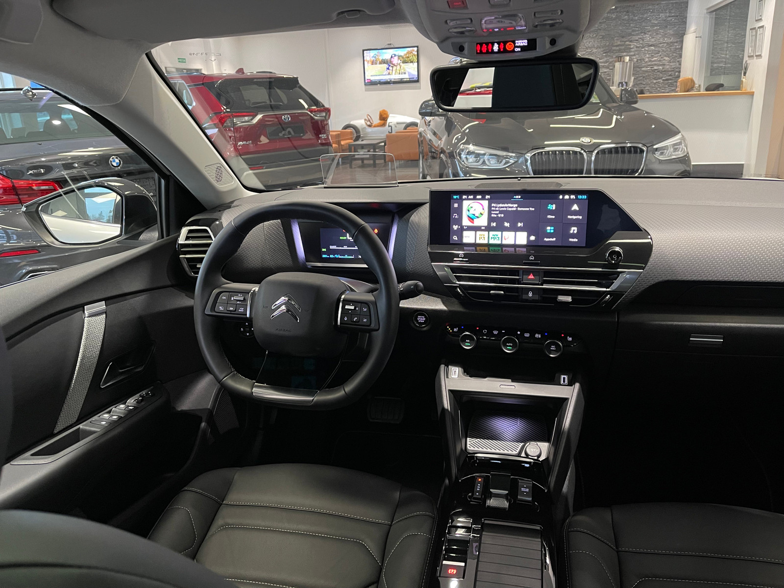Citroen E-C4 X