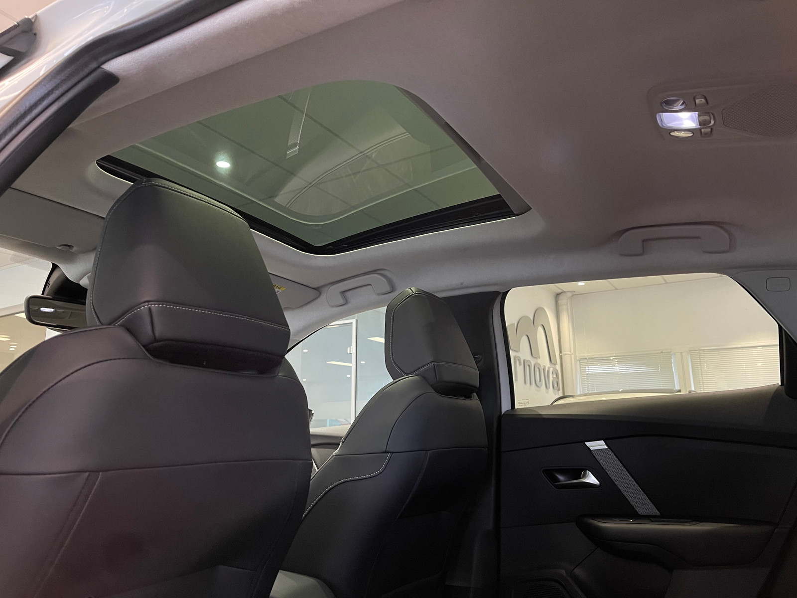 Citroen E-C4 X