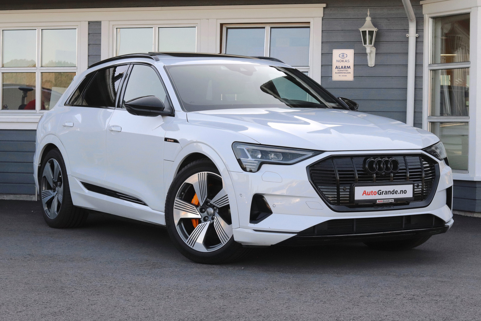 Audi e-tron