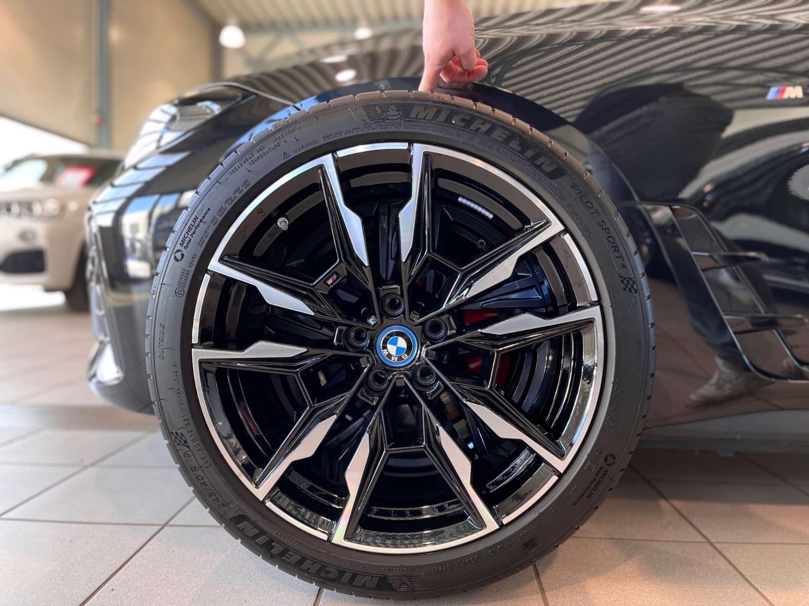 BMW i4 M50