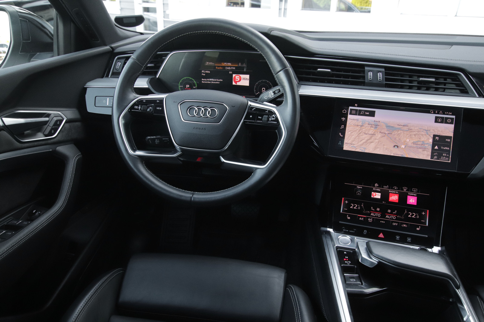 Audi e-tron