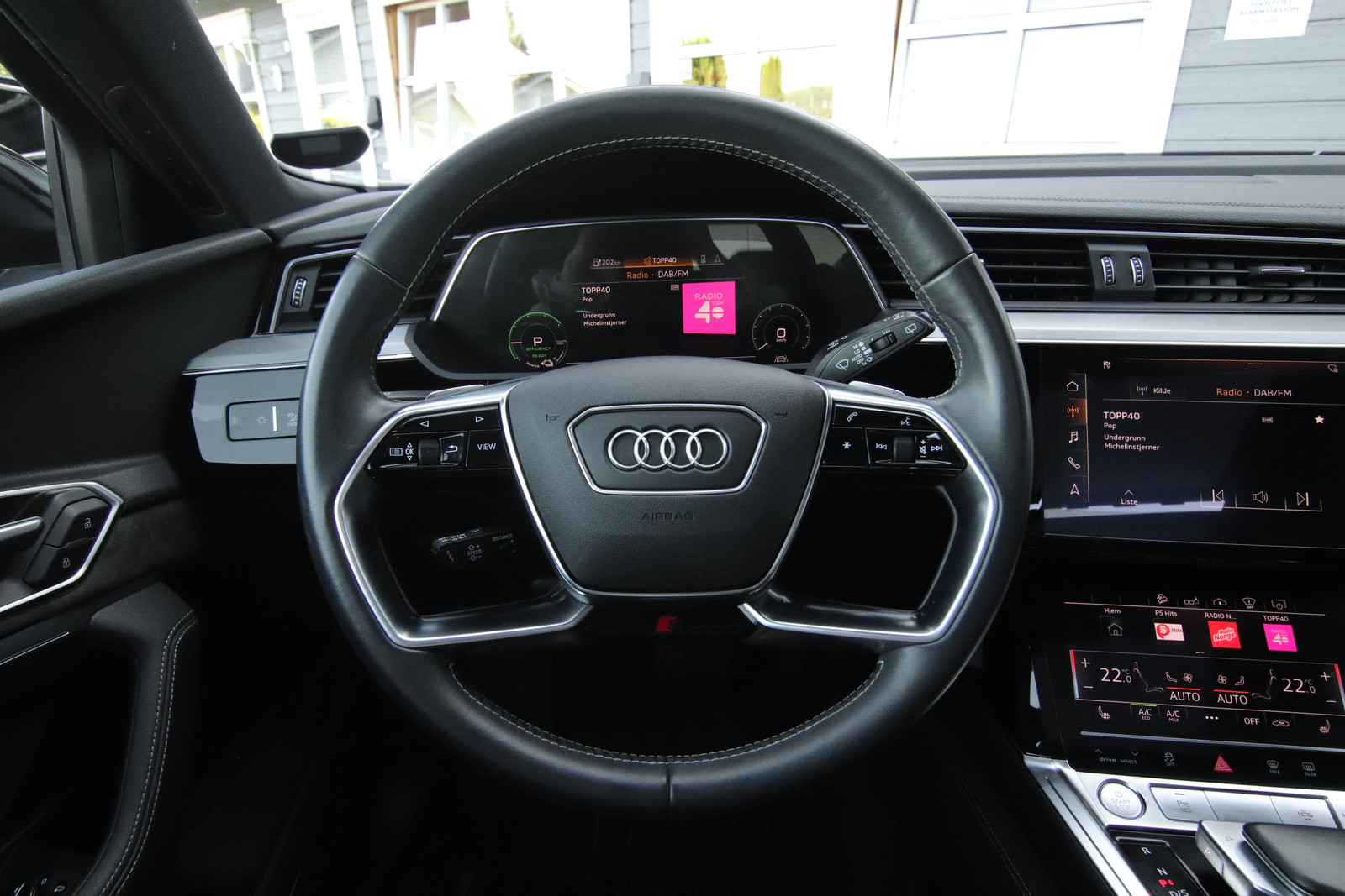 Audi e-tron