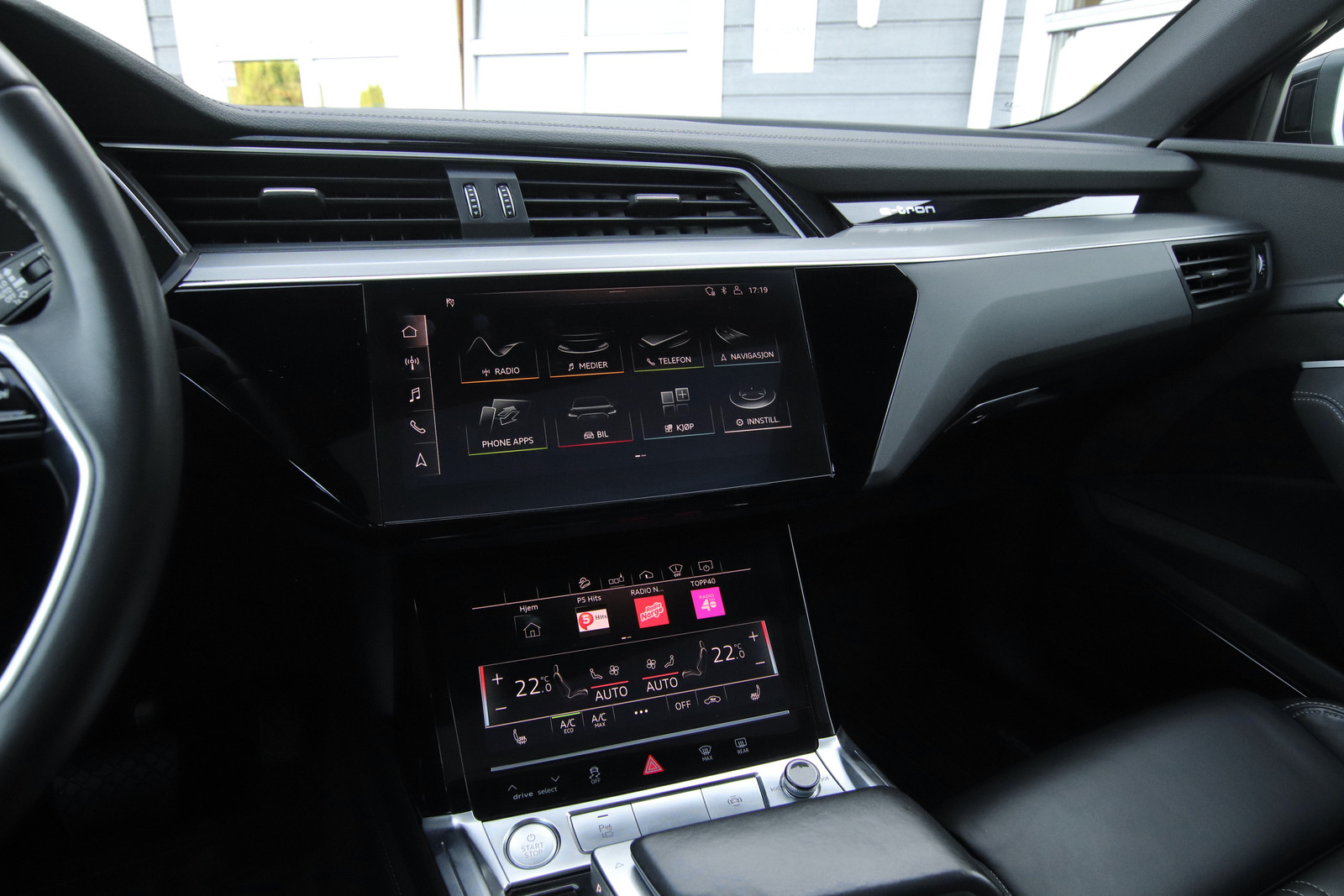Audi e-tron