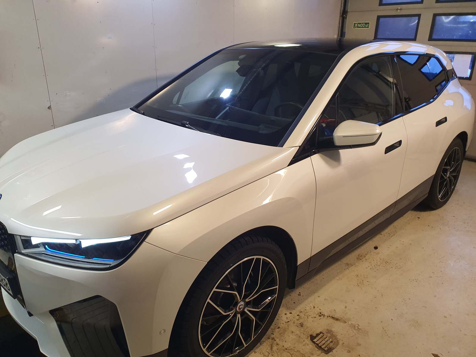 BMW iX xDrive 40
