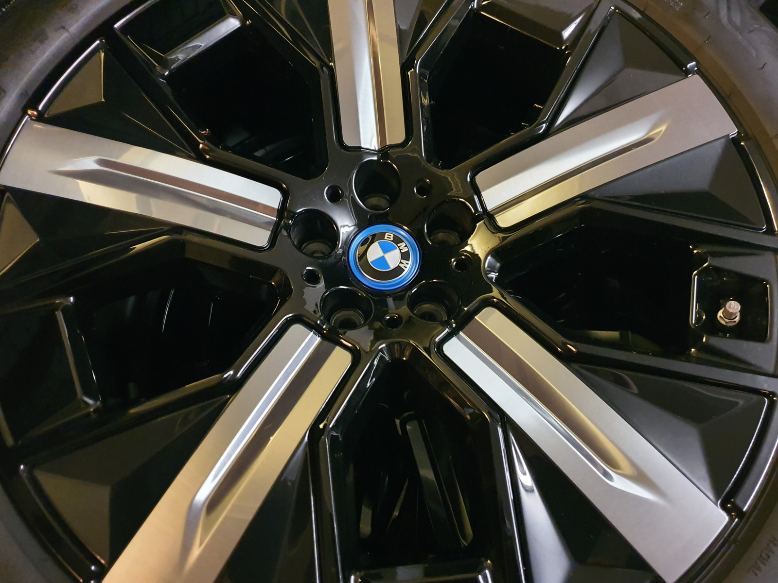 BMW iX xDrive 40