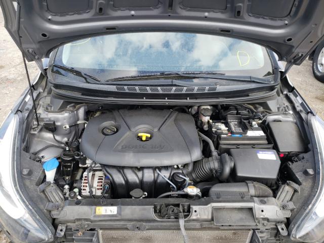 Hyundai Elantra SE 2016