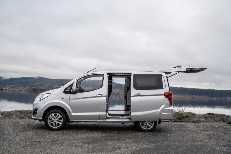 BYD T3