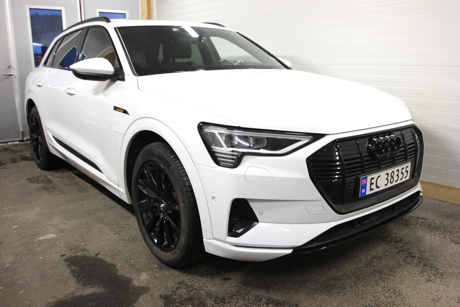 Audi e-tron