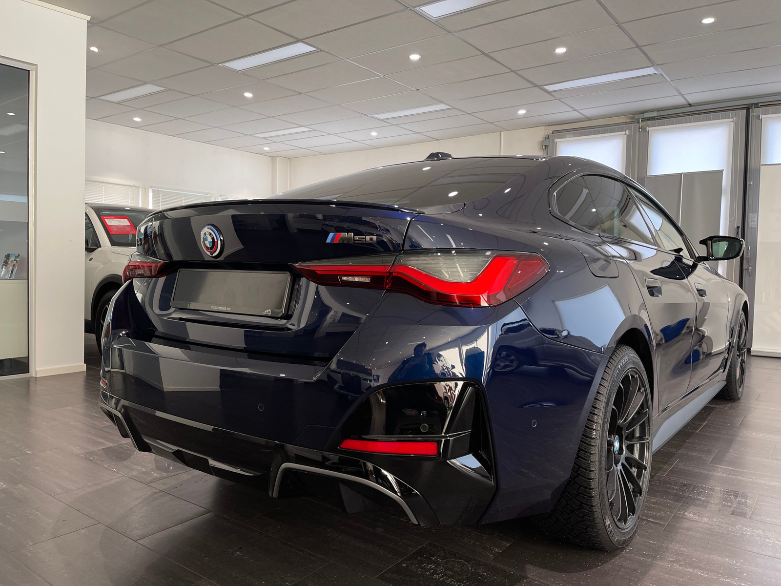 BMW i4 M50