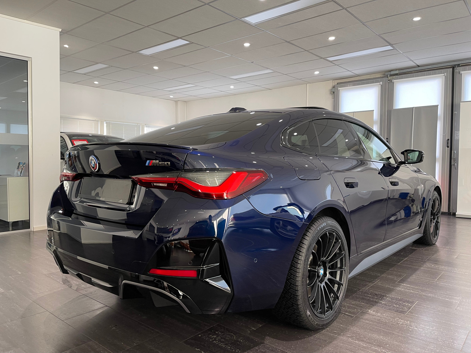 BMW i4 M50