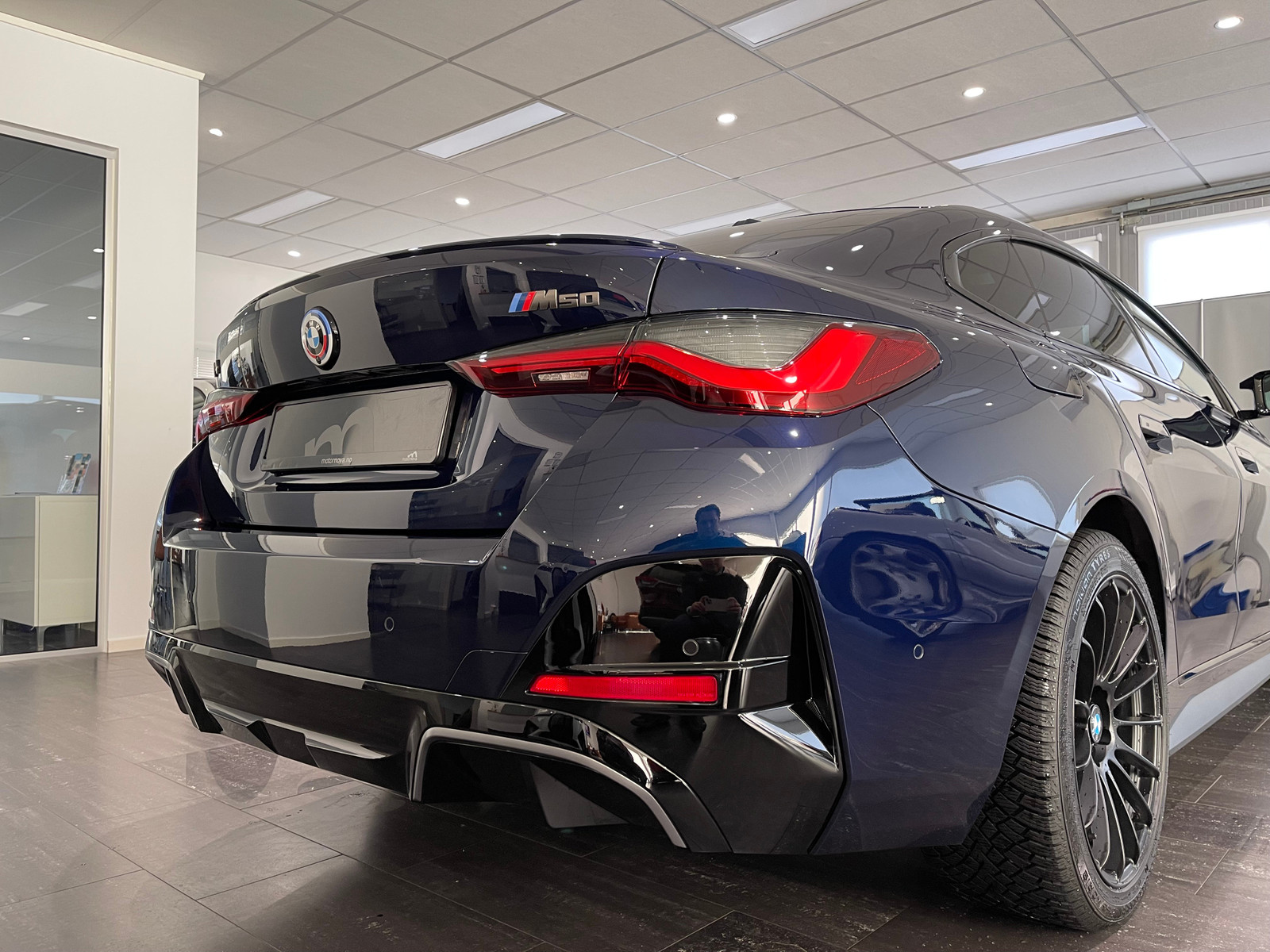 BMW i4 M50