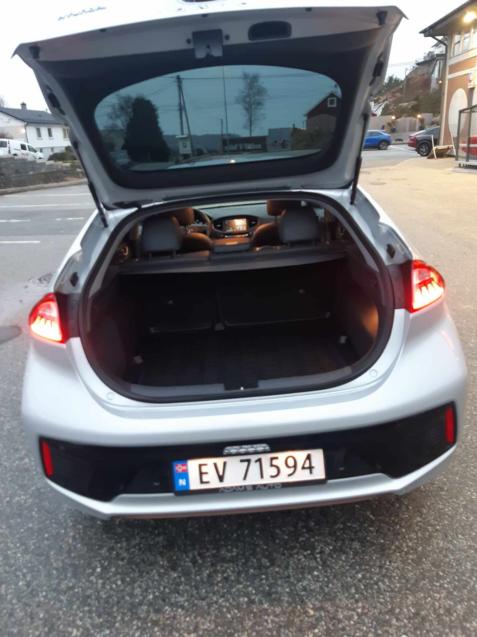 Hyundai IONIQ