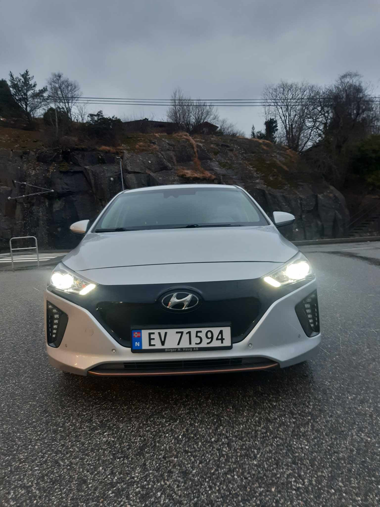 Hyundai IONIQ
