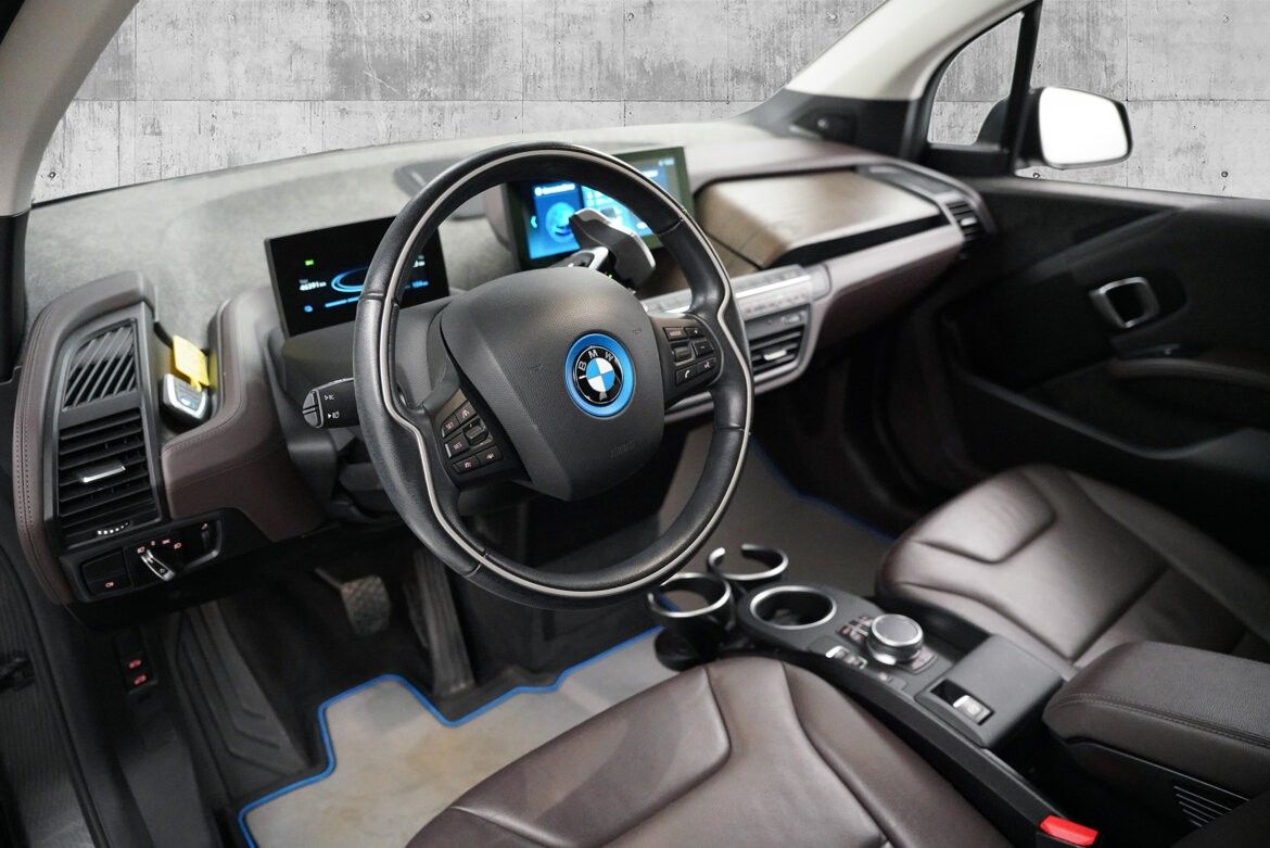 BMW i3