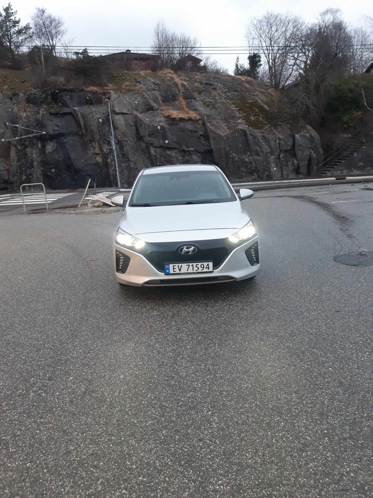 Hyundai IONIQ