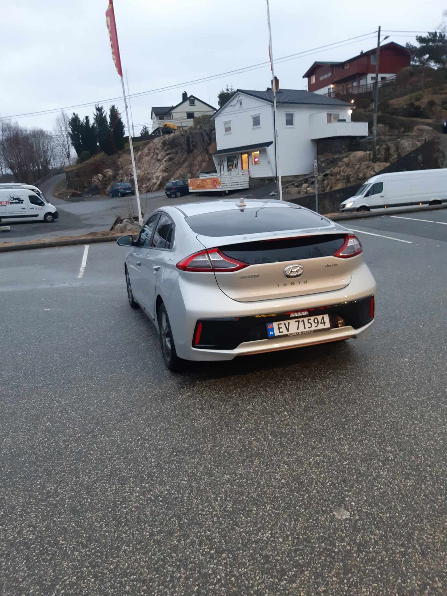 Hyundai IONIQ