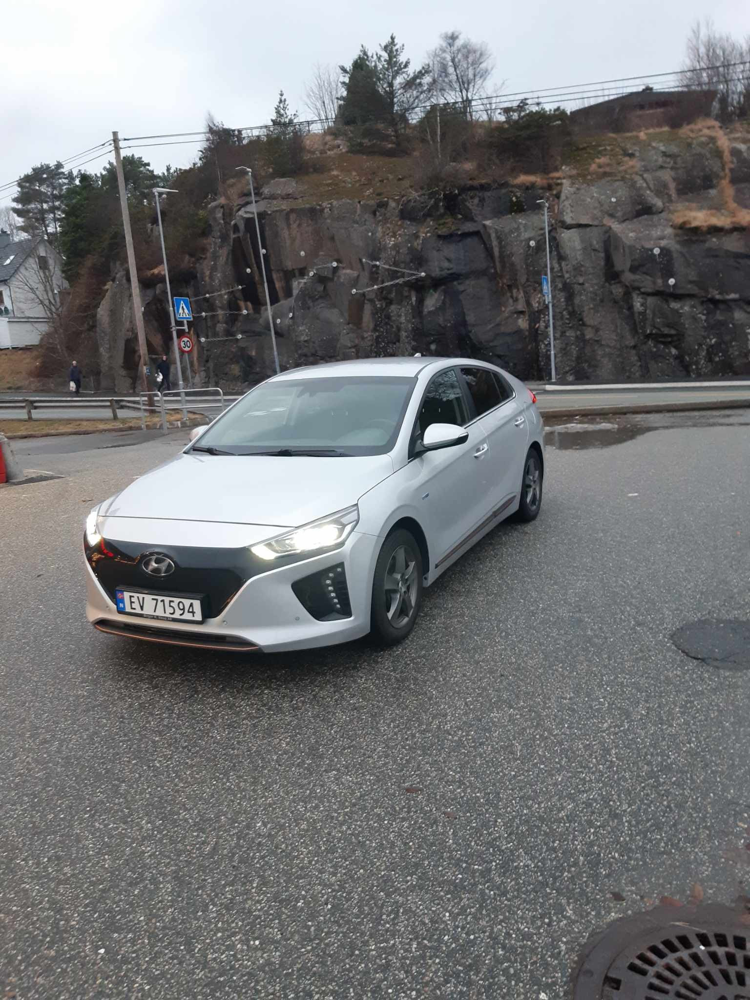 Hyundai IONIQ