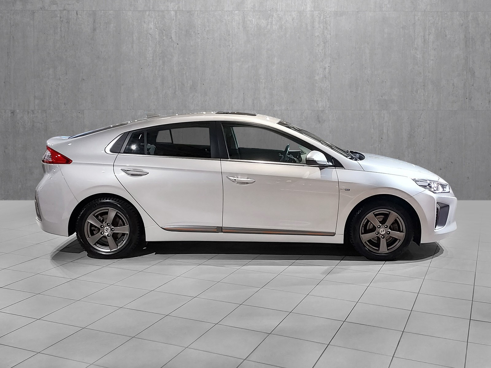 Hyundai IONIQ