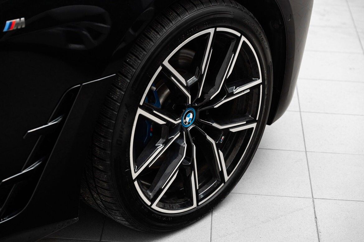 BMW i4 M50