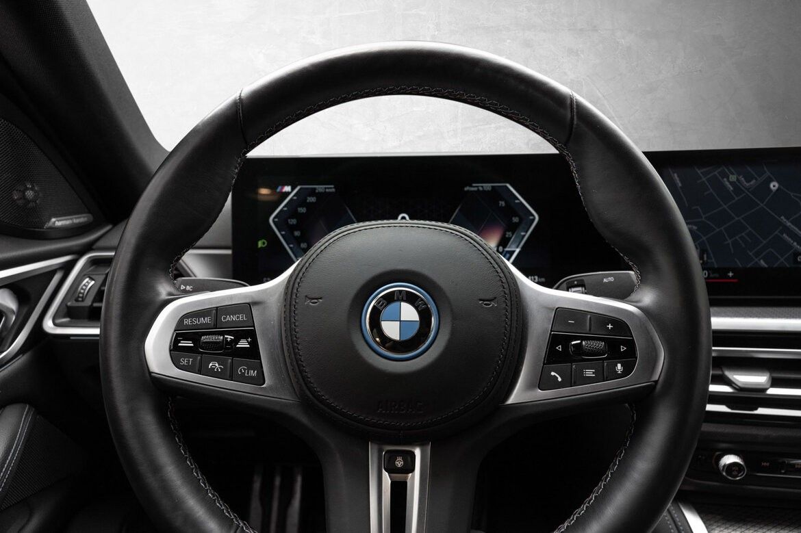 BMW i4 M50