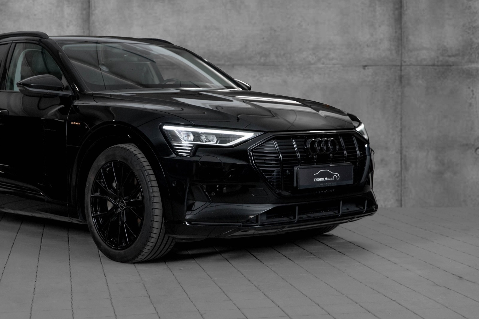 Audi e-tron