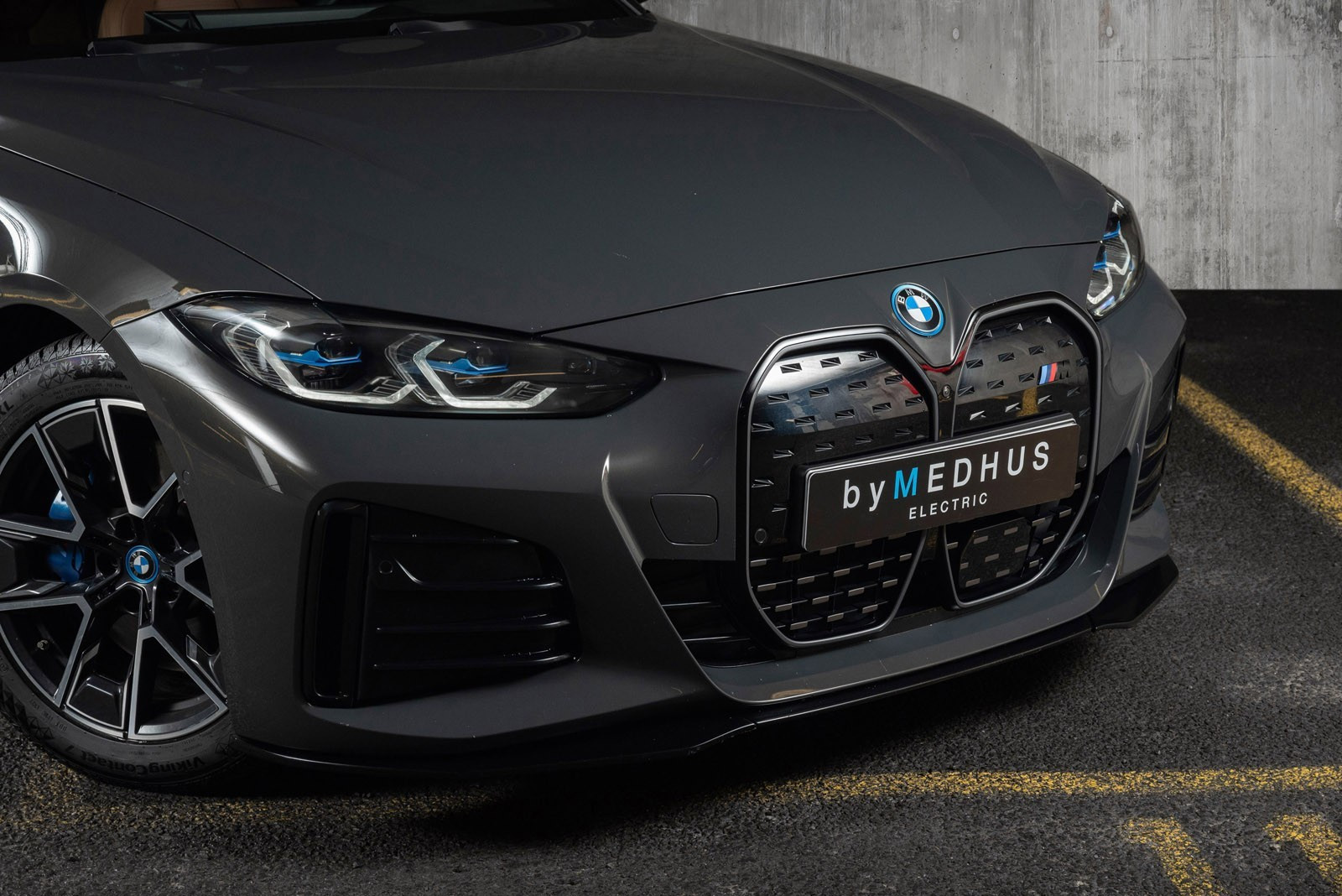 BMW i4 M50