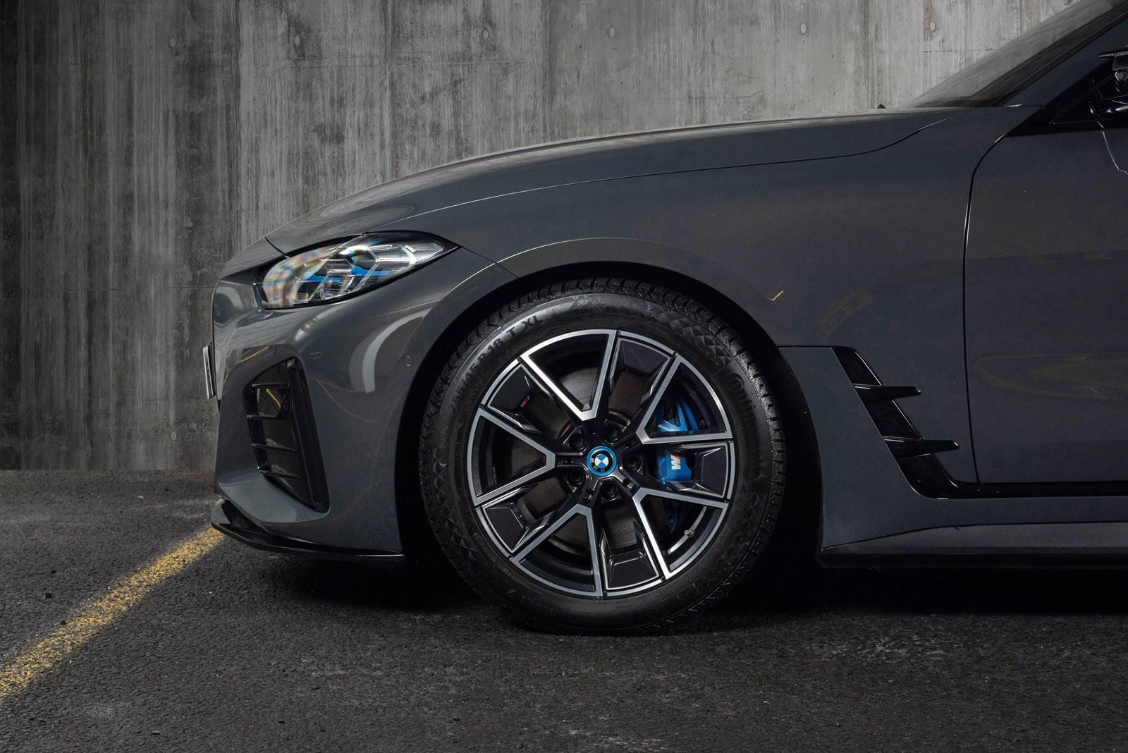 BMW i4 M50