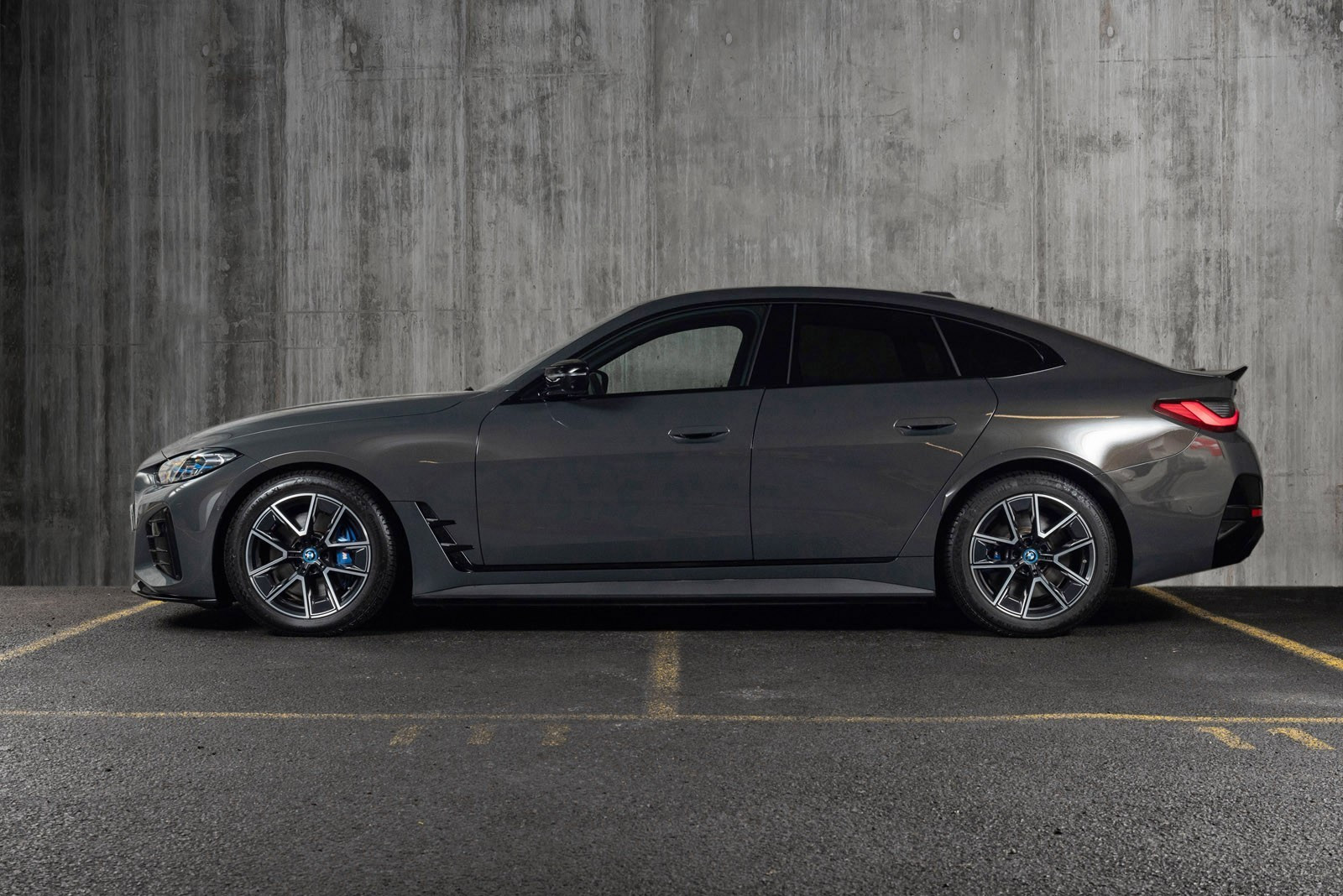 BMW i4 M50