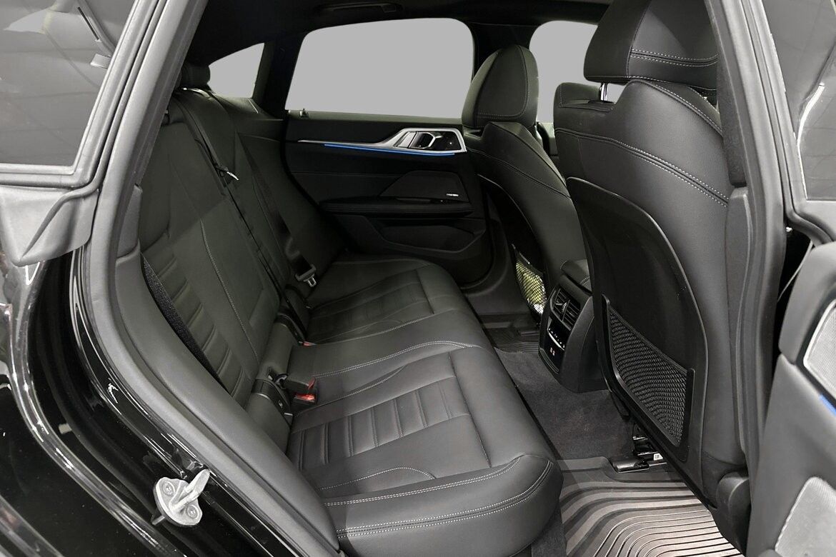 BMW i4 M50