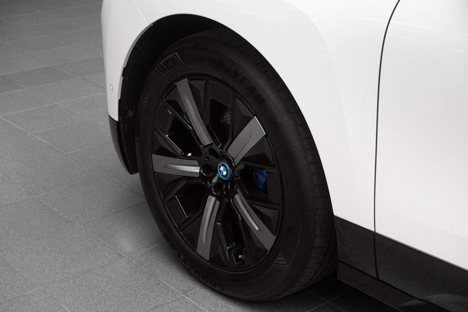 BMW iX xDrive 40