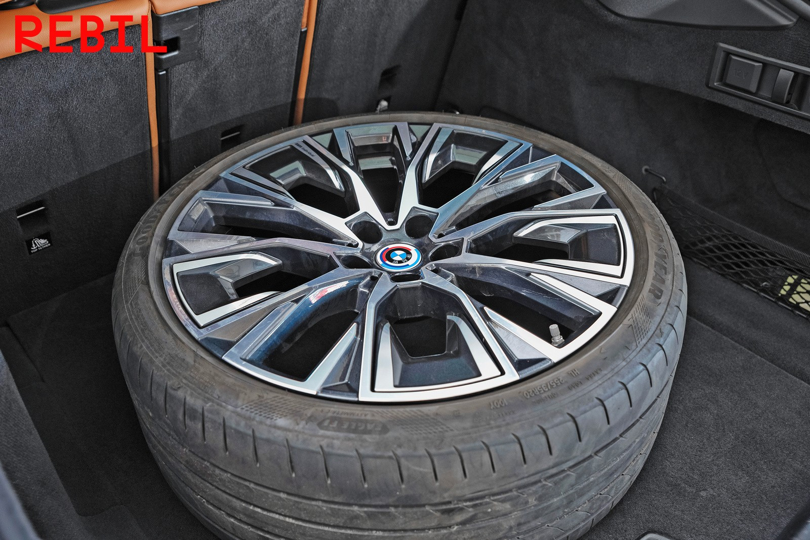BMW i4 M50
