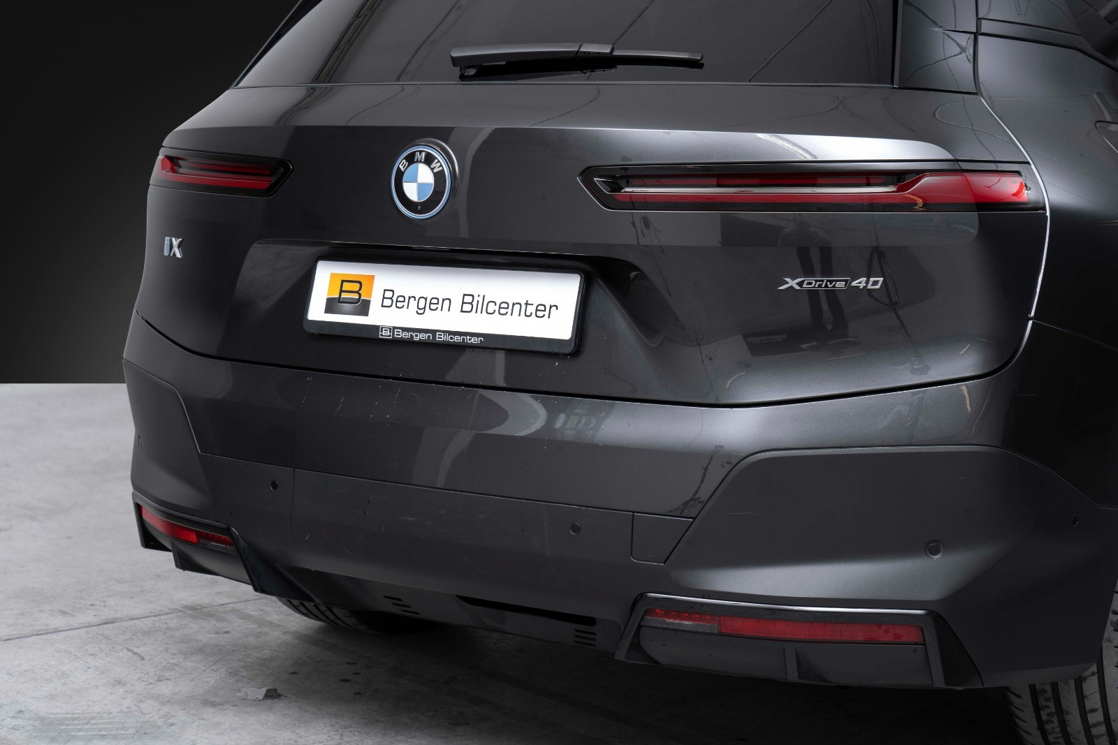 BMW iX xDrive 40