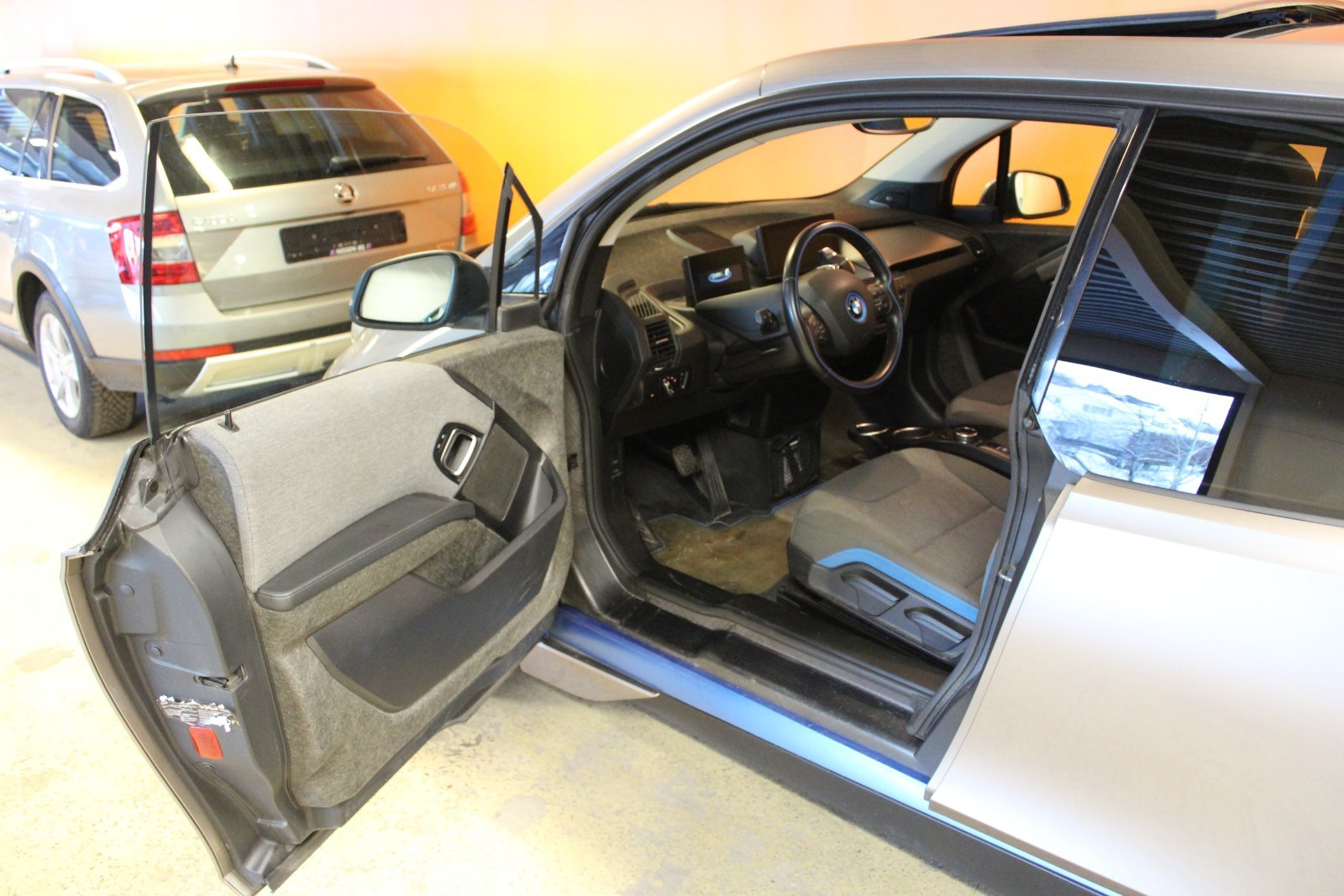 BMW i3