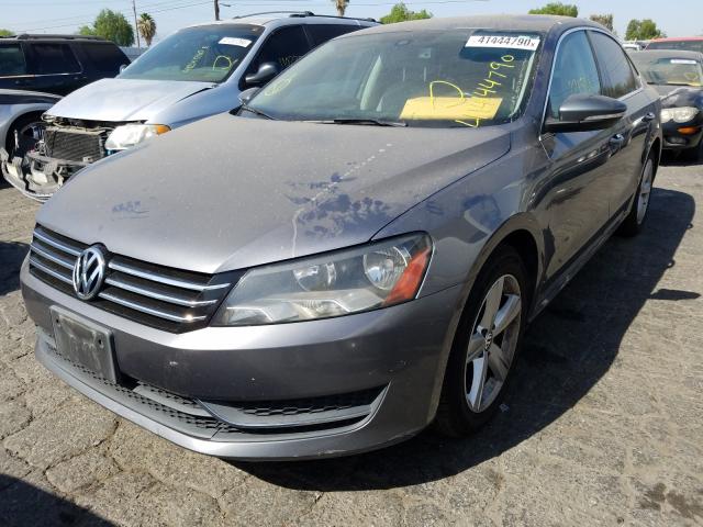 Volkswagen Passat SE 2012