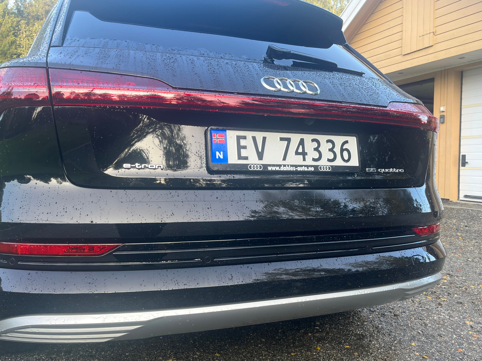 Audi e-tron