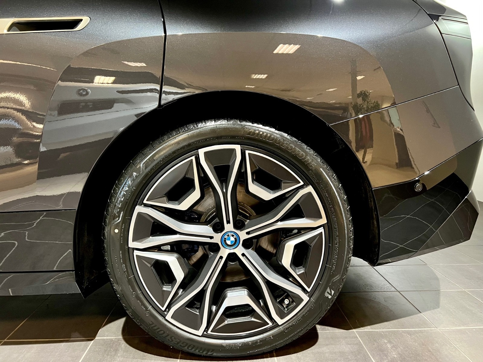 BMW iX xDrive 50