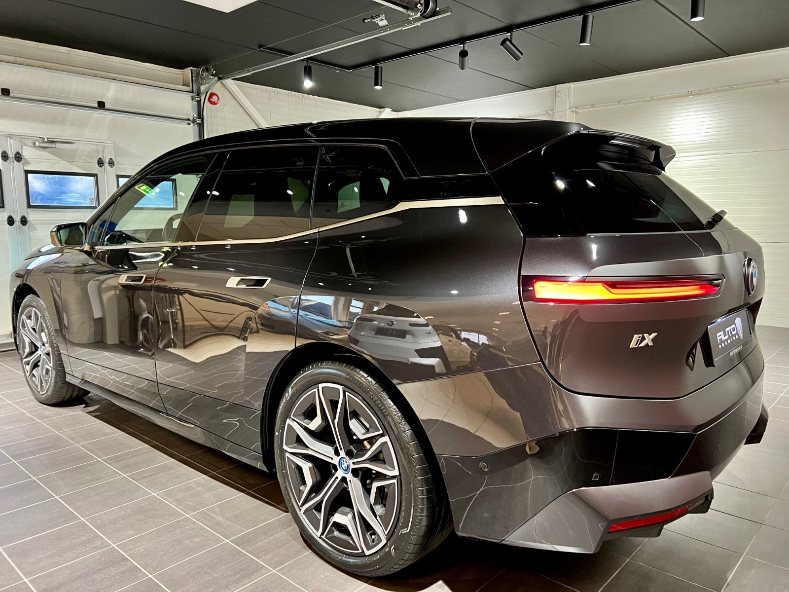 BMW iX xDrive 50