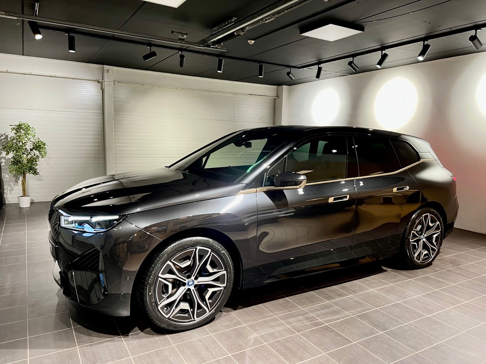 BMW iX xDrive 50