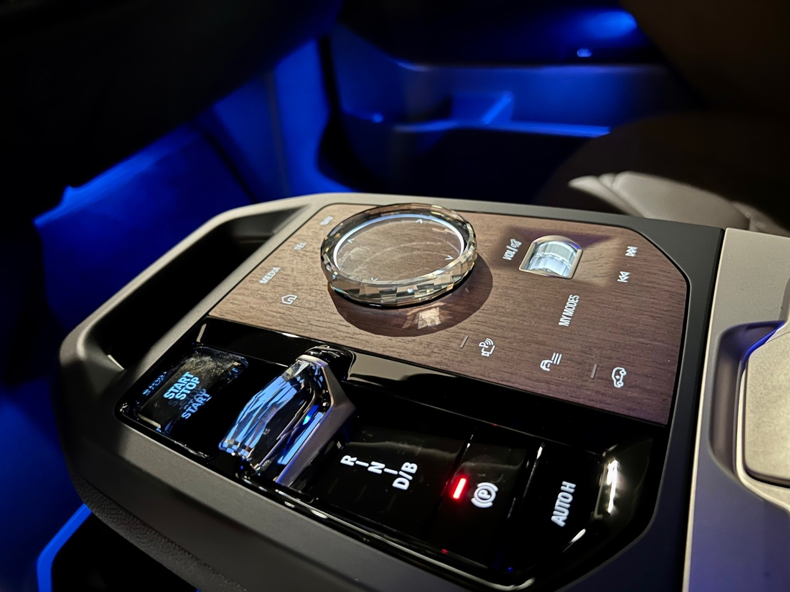 BMW iX xDrive 50